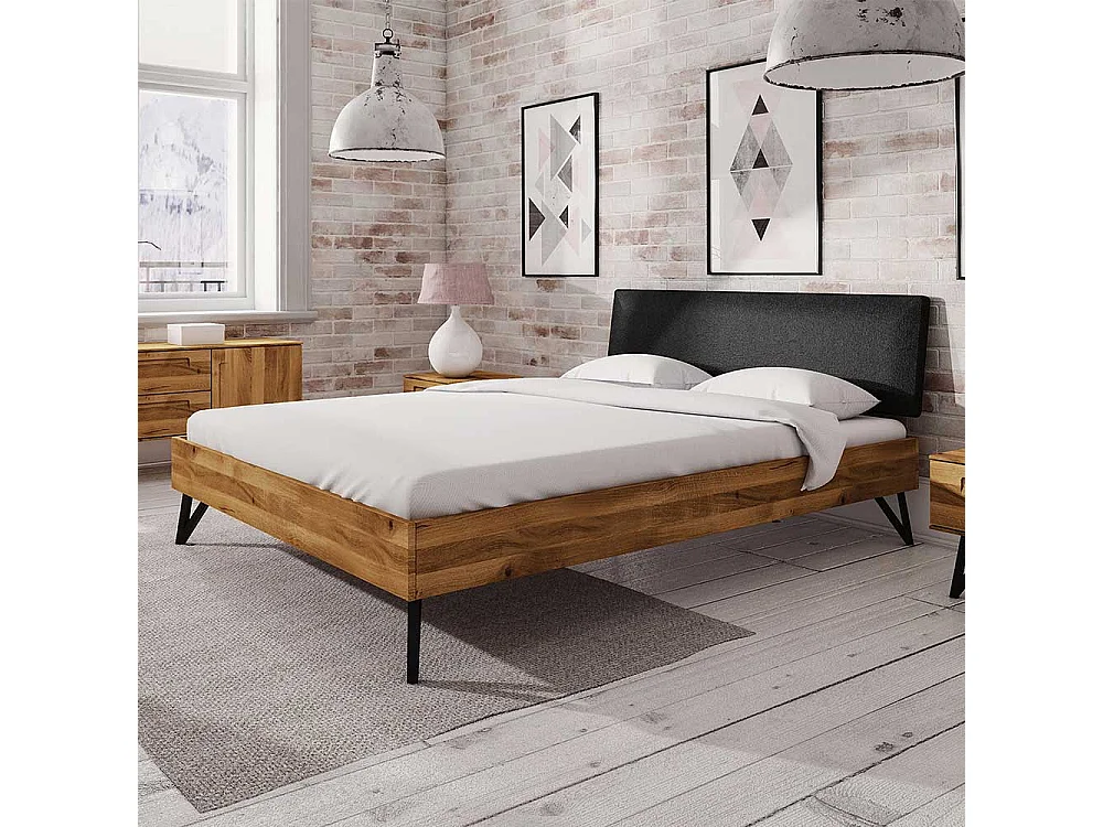 Futonbett aus Wildeiche Massivholz und Stahl gepolstertem Kopfteil