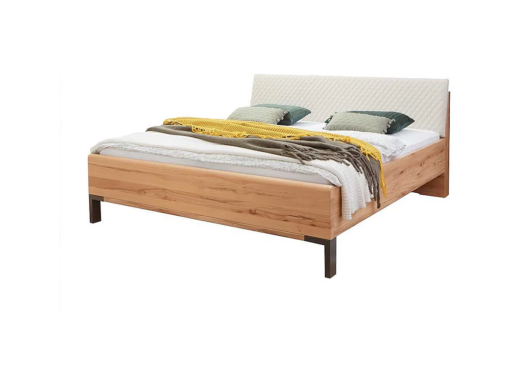 Breites Bett aus Kernbuche Massivholz und Kunstleder Made in Germany (dreiteilig)