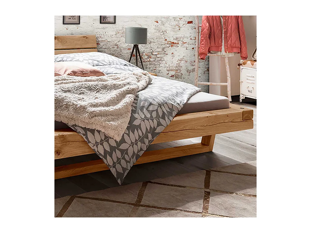 Balkenbett aus Wildeiche Massivholz Nachttischen (dreiteilig)