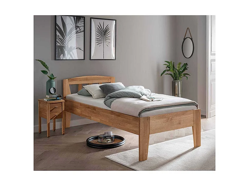 Einzelbett Massivholzbett in Wildeichefarben im Landhausstil
