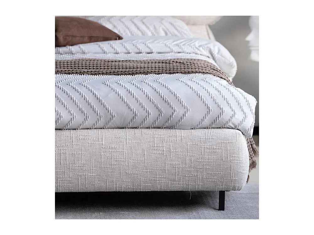 Stoffbett Polsterbett in modernem Design mit Fußgestell aus Metall