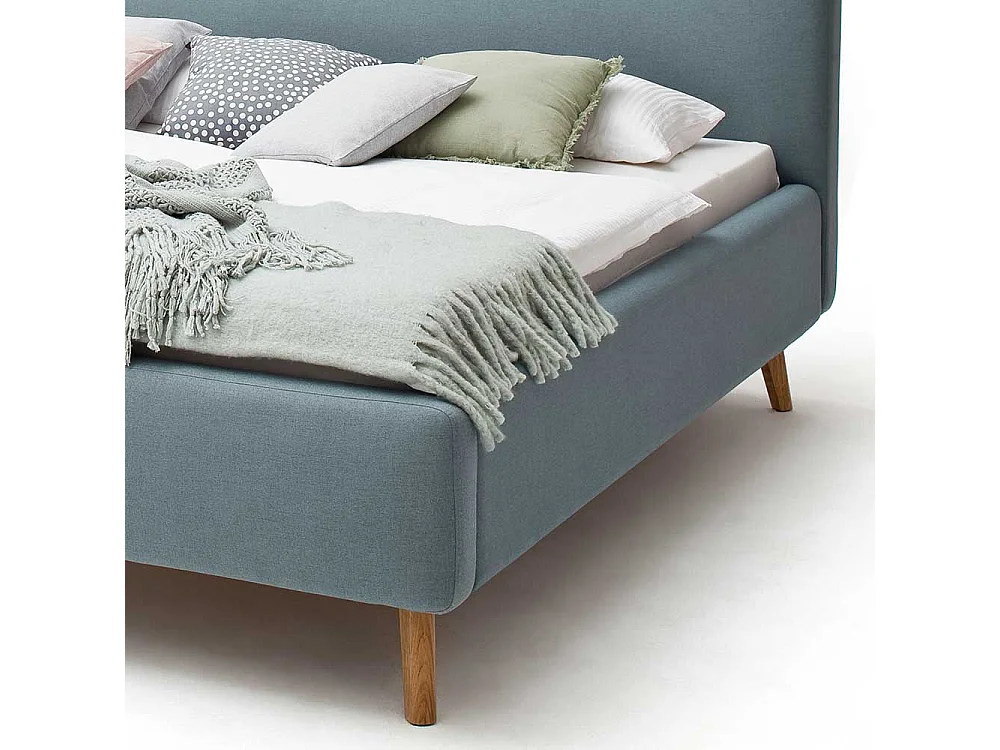 Gepolstertes Bett in Hellblau Webstoff modern