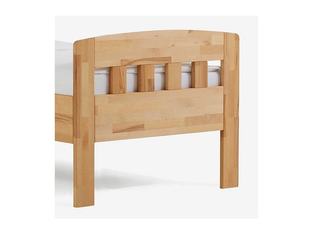 Komfortbett aus Kernbuche Massivholz mit Nachttisch (zweiteilig)