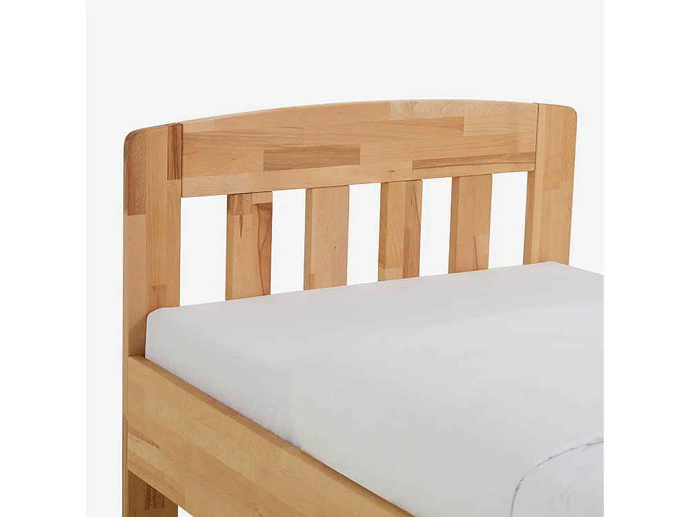 Komfortbett aus Kernbuche Massivholz mit Nachttisch (zweiteilig)