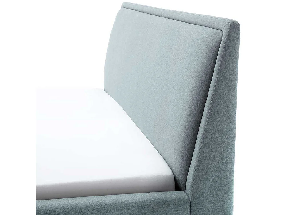 Polsterbett hellblau im Skandi Design Vierfußgestell aus Holz