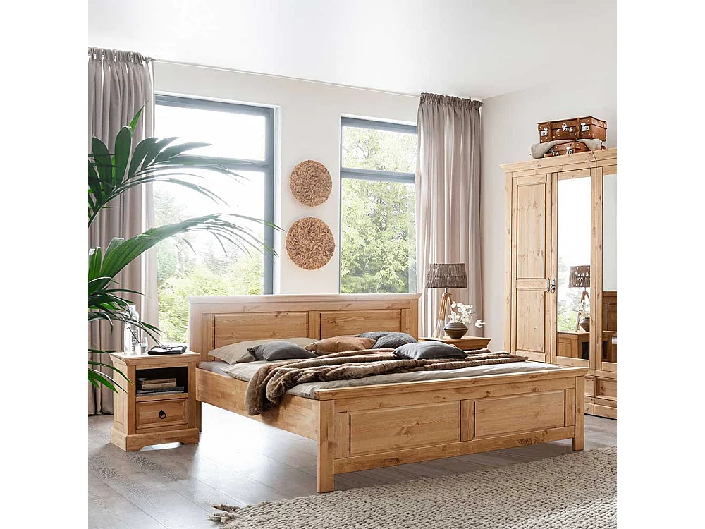 Kiefernholz Bett in Eichefarben gebeizt und geölt Nachtkommoden (dreiteilig)