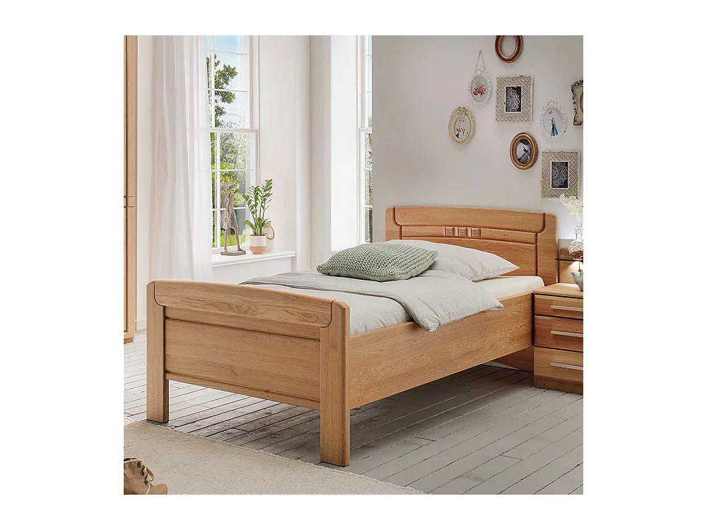 Seniorenbett aus Eiche teilmassiv Made in Germany