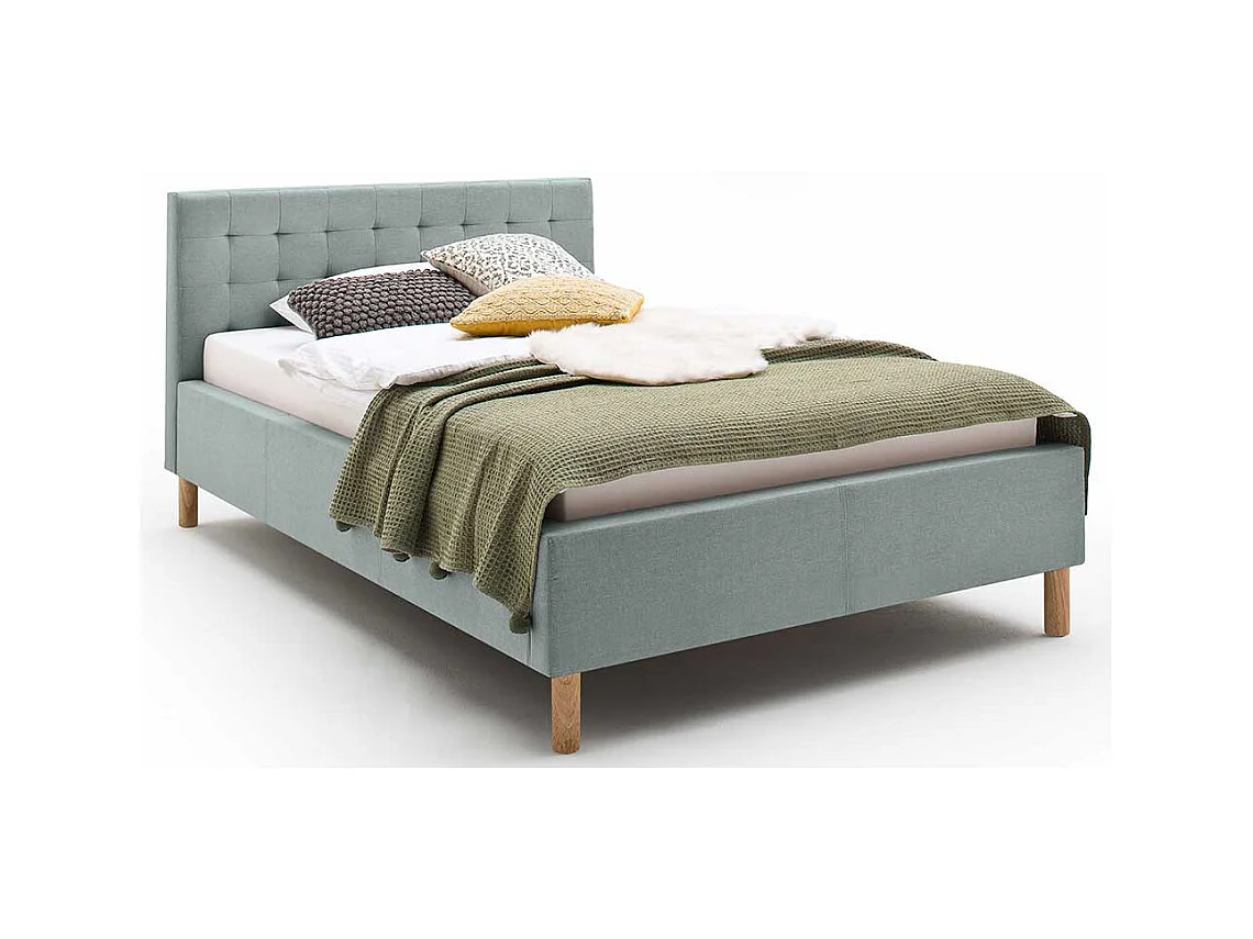 Stoffbett in Hellblau gestepptem Kopfteil