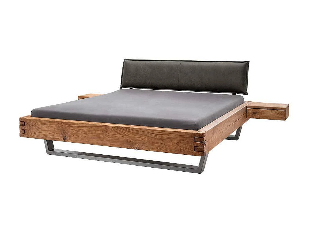 Industriestil Bett Bett aus Wildeiche Massivholz mit Bügelgestell