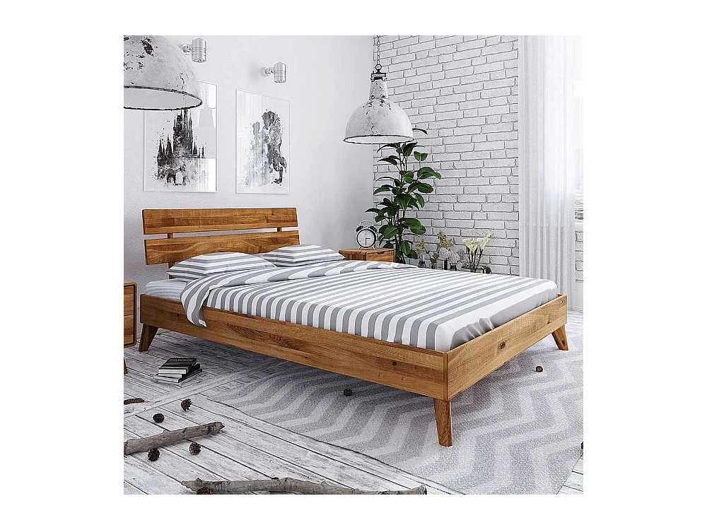 Massivholzbett aus Wildeiche ge�lt 35 cm Fu�teil