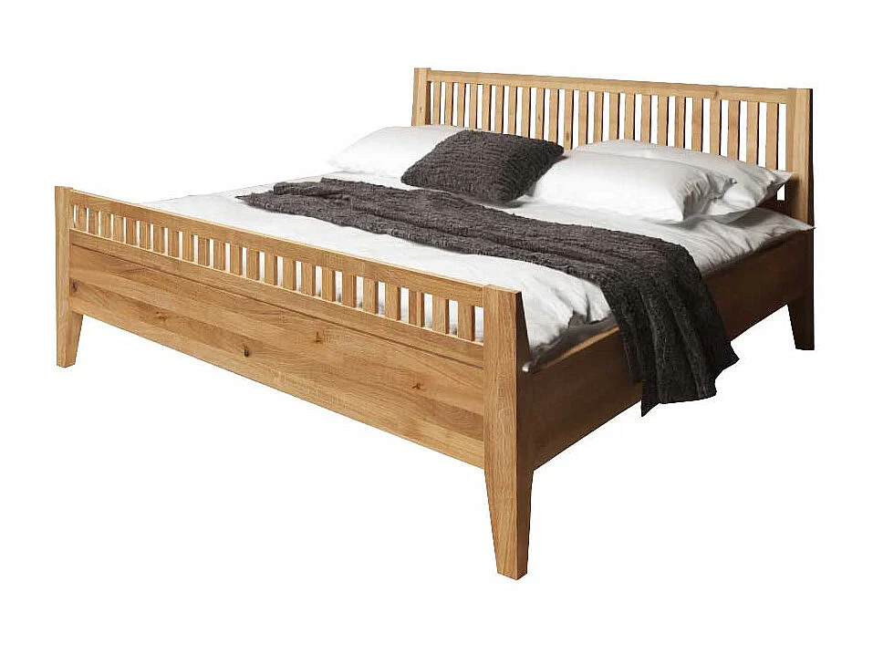 Holzbett aus Wildeiche geölt