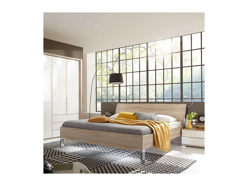 Bett in Eiche Sägerau modern