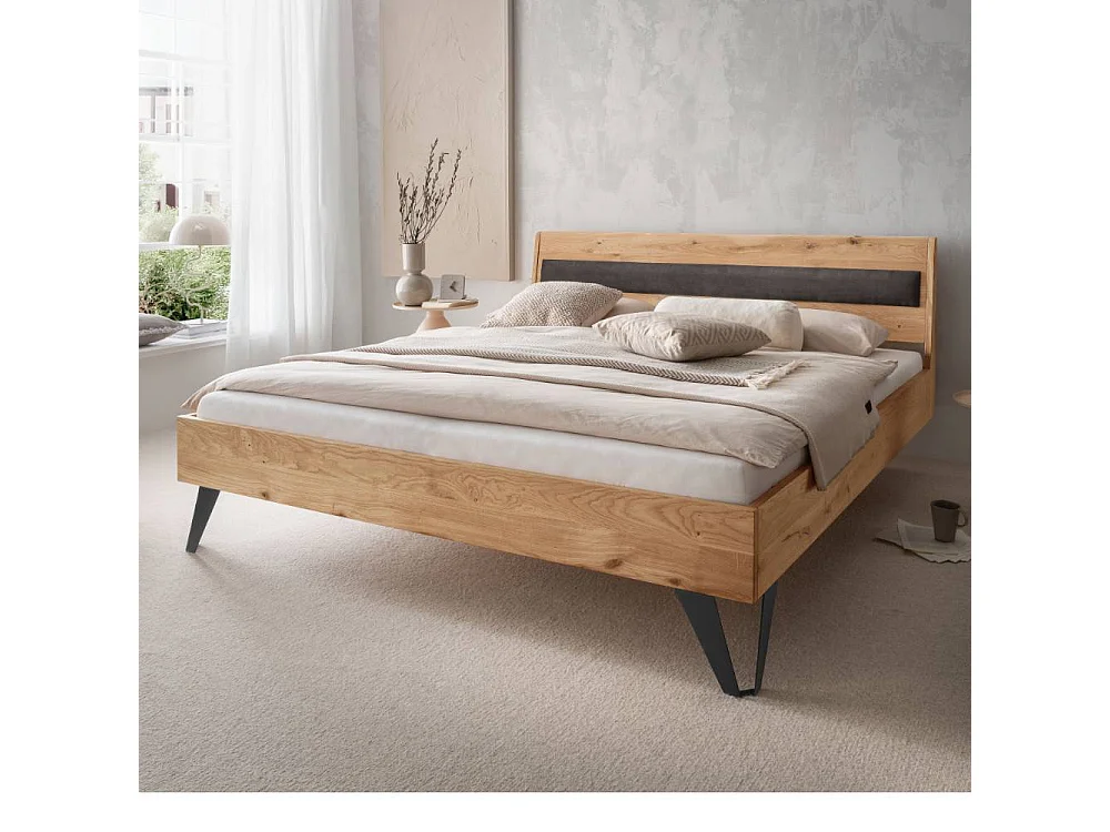 Massivholzbettgestell Ehebett aus Wildeiche Massivholz im Industry und Loft Stil