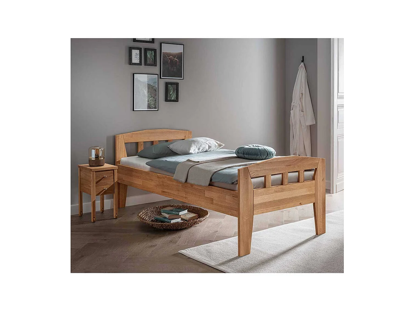 Einzelbett Holzbett geölt aus Massivholz