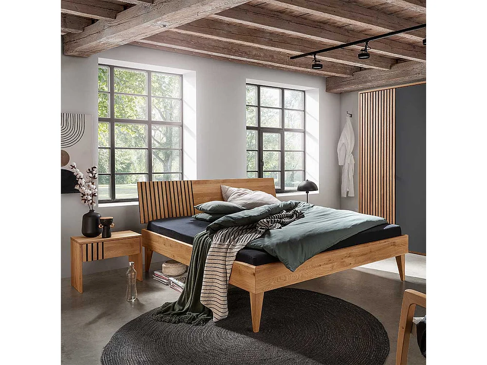 Massivholz Bettgestell in modernem Design 45 cm Einstiegshöhe