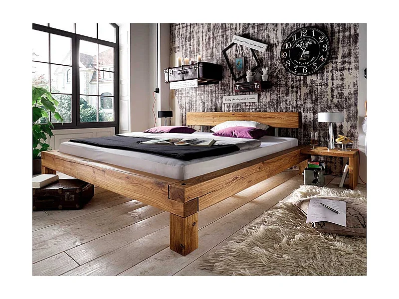 Balkenbett aus Wildeiche Massivholz Nachtkonsolen (dreiteilig)