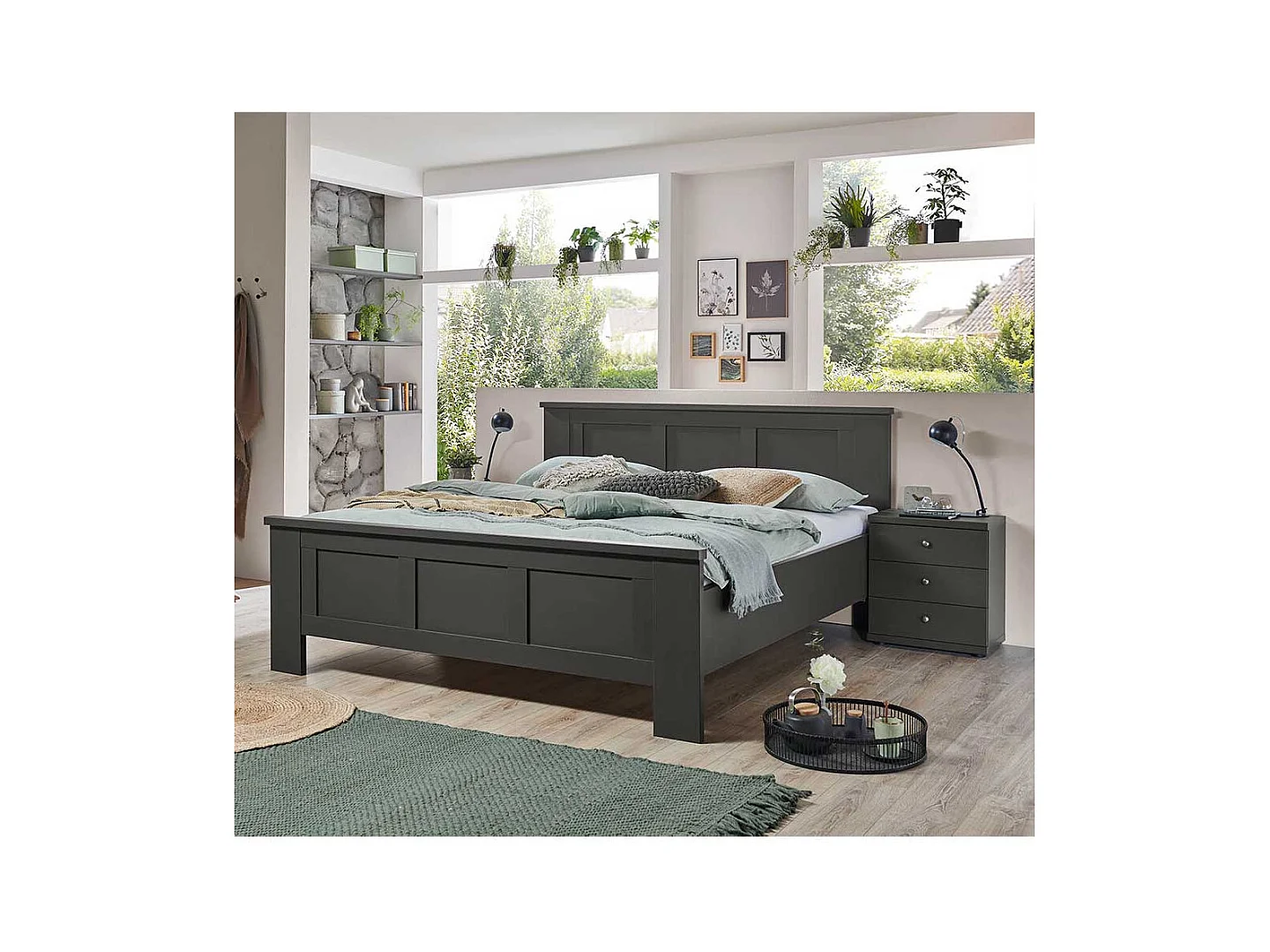 Doppelbett in Dunkelgrau Landhausstil