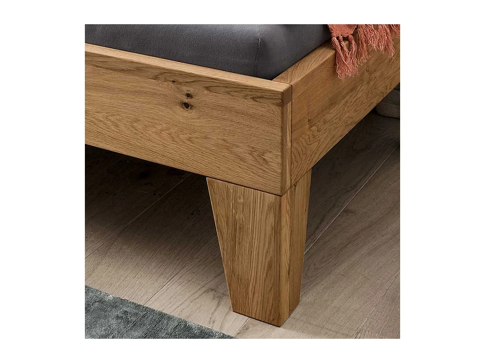 Naturholzbett Wildeiche Oberfläche geölt 45 cm Einstiegshöhe