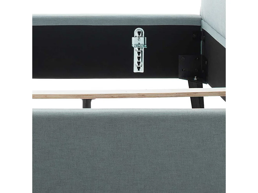 Modernes Polster Bett in Hellblau Vierfußgestell aus Holz