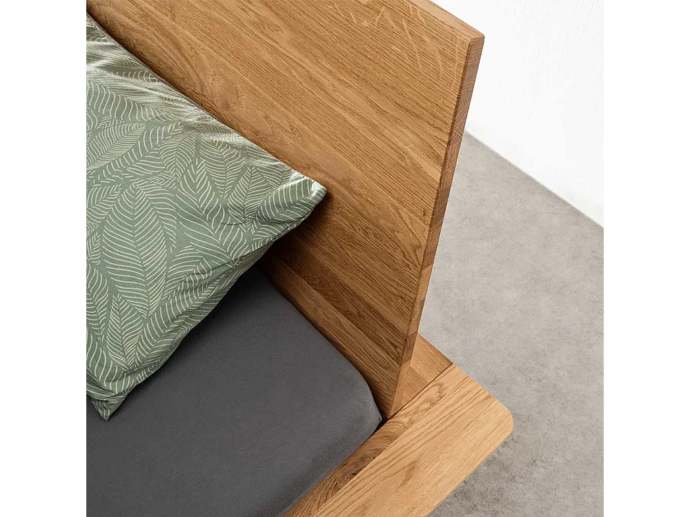 Bettgestell Doppelbett aus Wildeiche Massivholz 224 cm tief