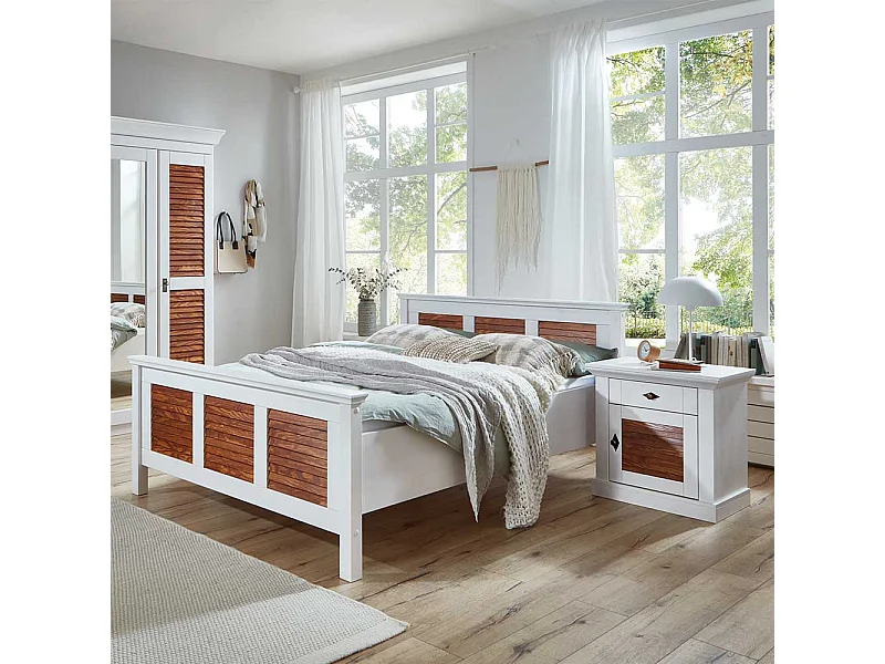 Landhaus Bett Kiefer in Weiß & Bernsteinfarben 53 cm Einstiegshöhe