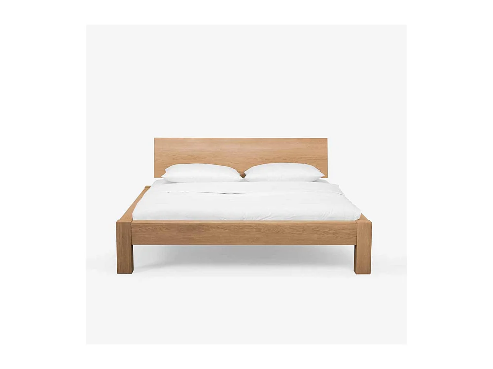 Singlebett aus Wildeiche massiv Honigfarben geölt