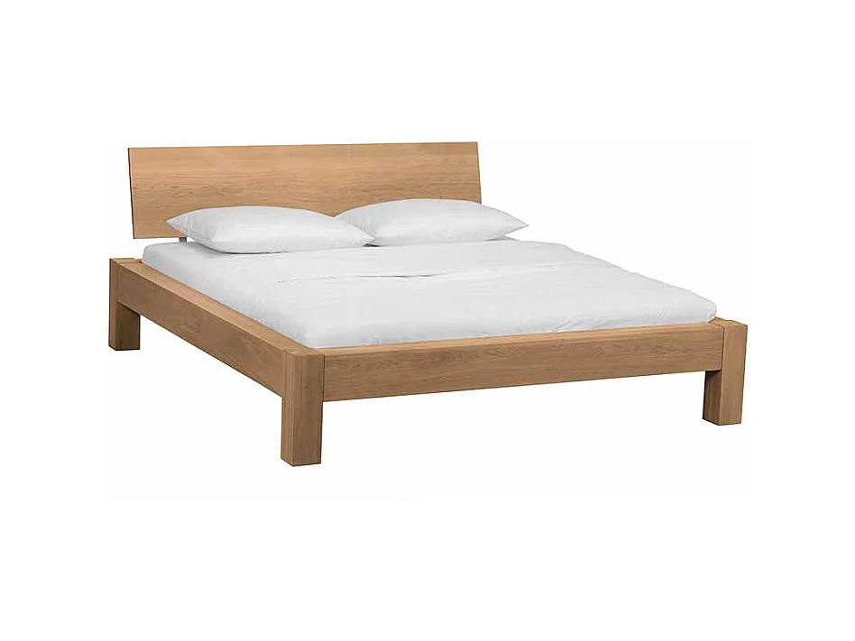 Singlebett aus Wildeiche massiv Honigfarben geölt