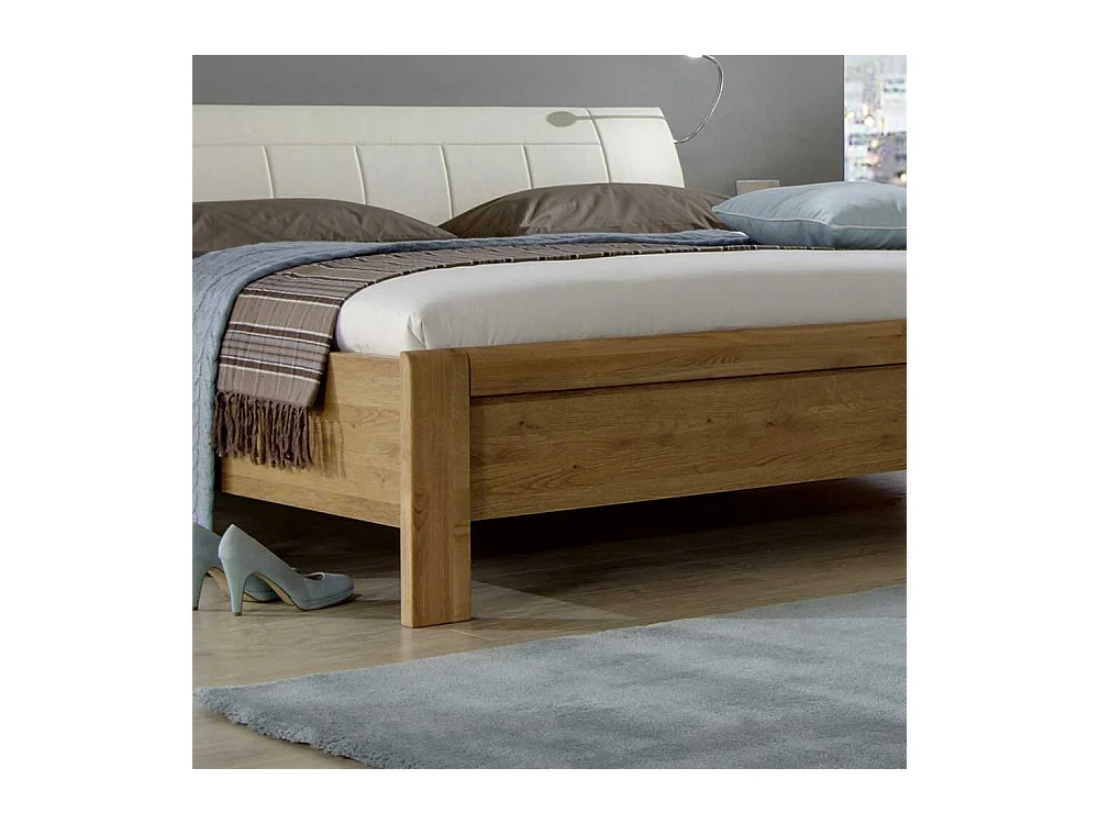Eichebett mit Polsterkopfteil 180x200