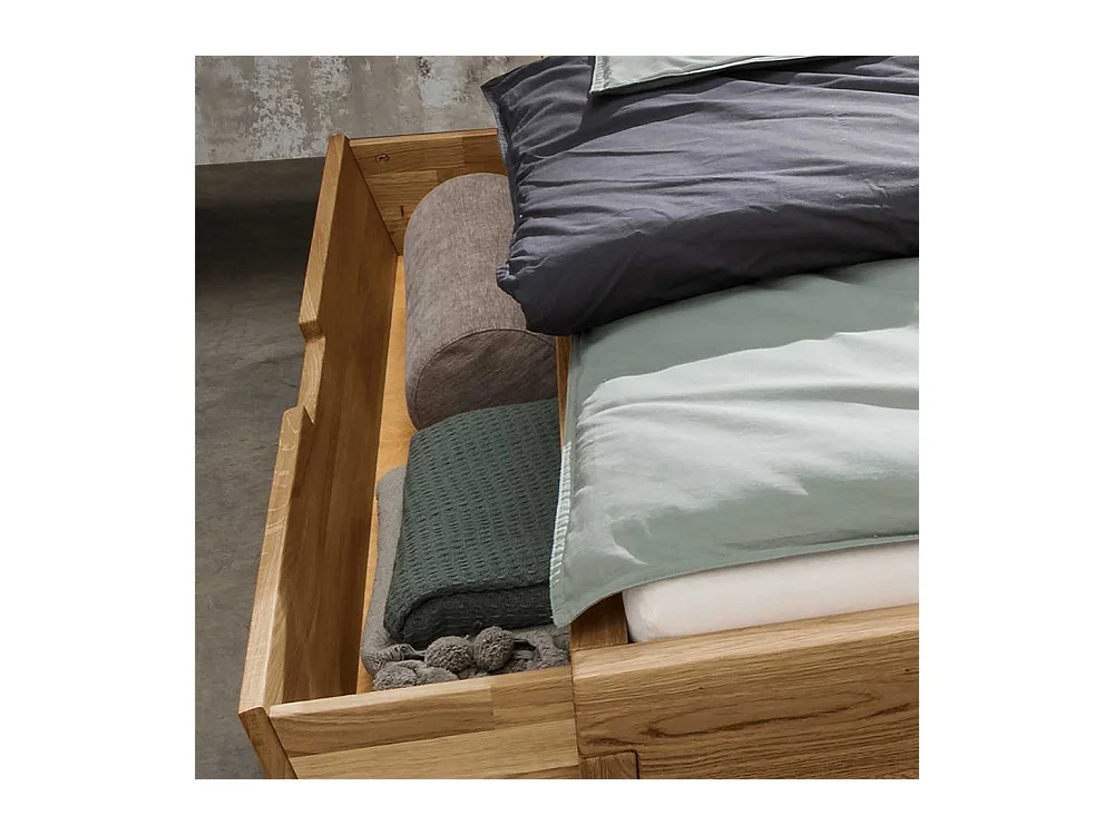 Naturholzbett aus Wildeiche Bettkasten