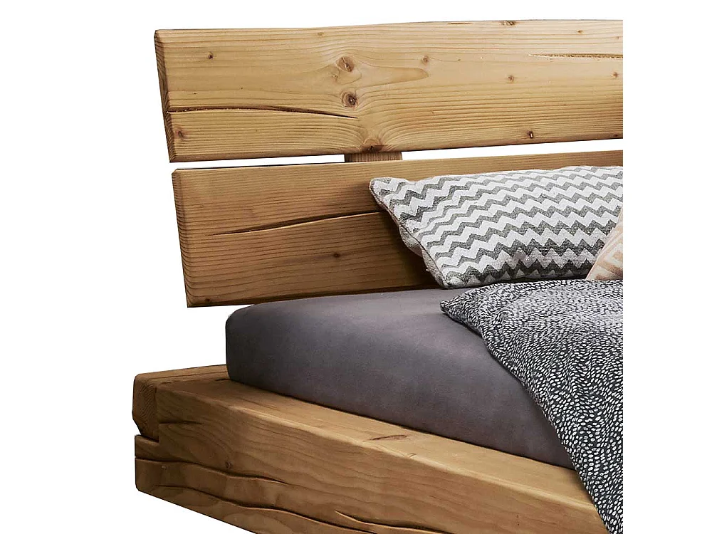 Massives Holzbett aus Fichte Bügelgestell