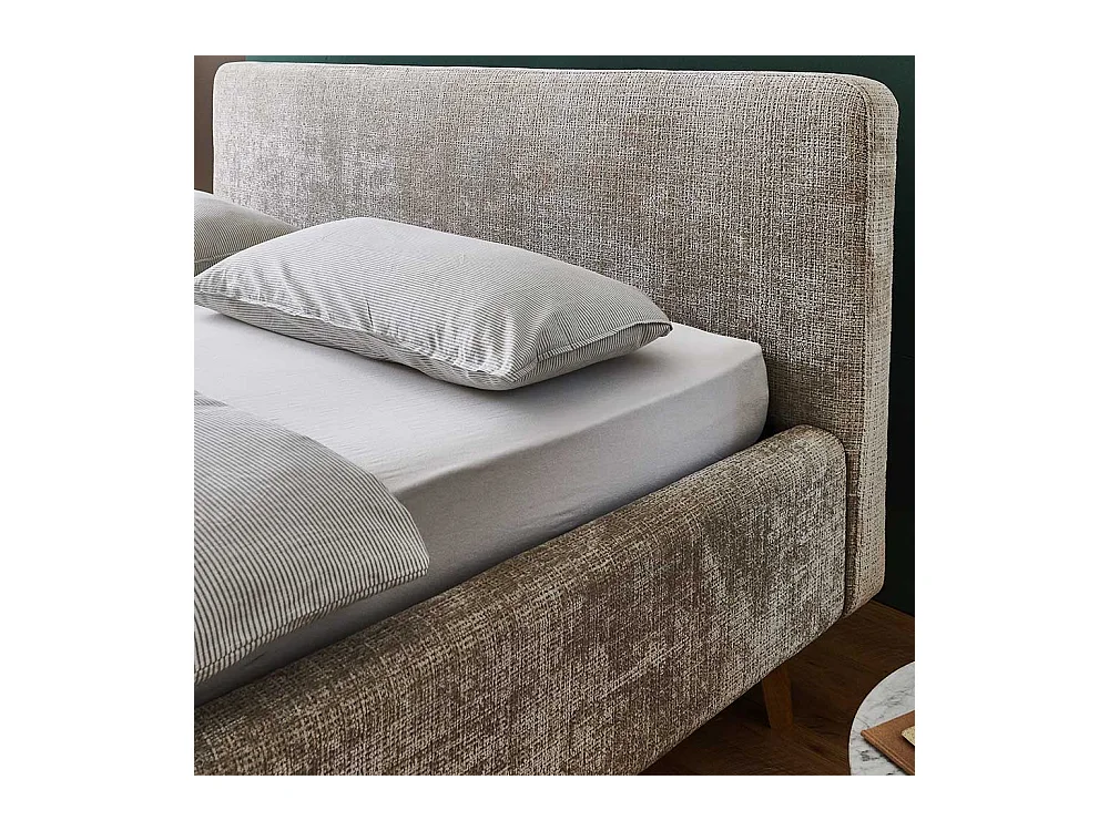 Doppelbettgestell mit Polster in Beige Vierfußgestell aus Holz