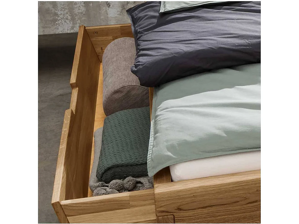 Massivholz Bett Doppelbett in Wildeichefarben geölt