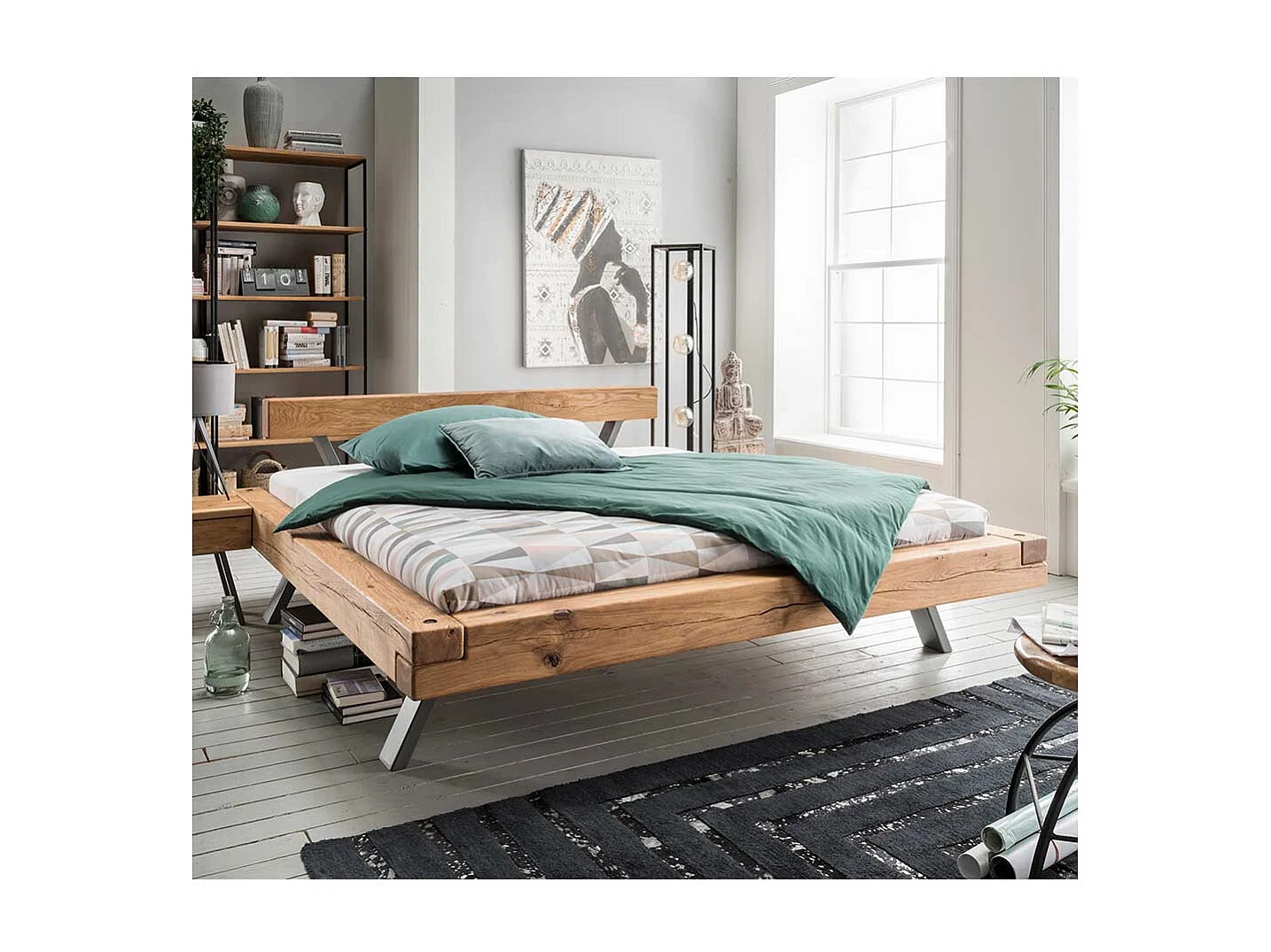 Massives Balkenbett aus Wildeiche geölt modern