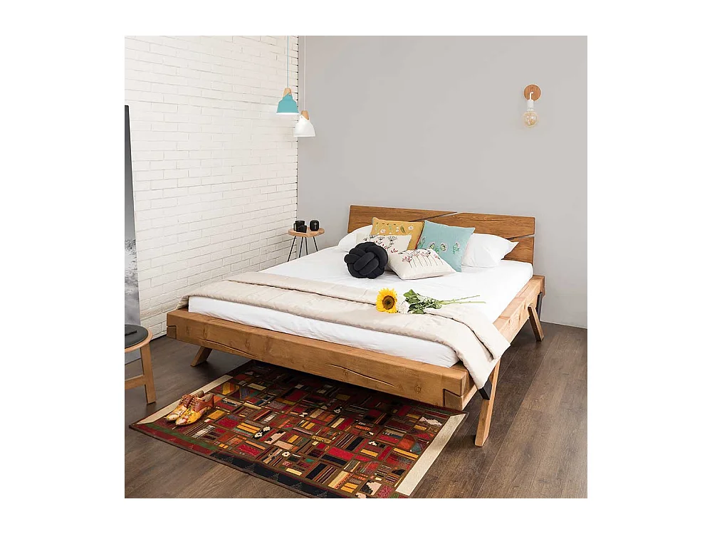 Balkenbett aus Fichte Massivholz Antik Finish