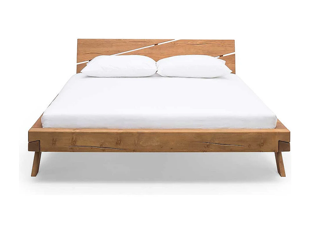 Balkenbett aus Fichte Massivholz Antik Finish