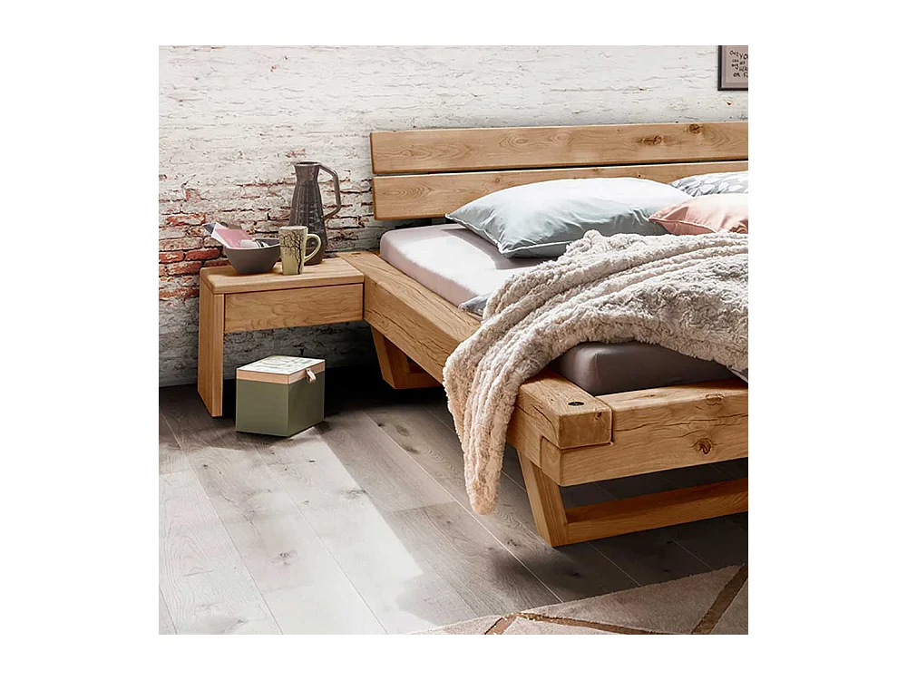Balkenbett aus Wildeiche Massivholz Nachttischen (dreiteilig)