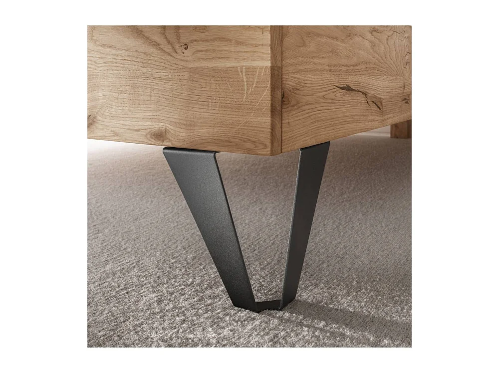 Doppelbetten Holzbett mit Fußgestell aus Metall im Industry und Loft Stil