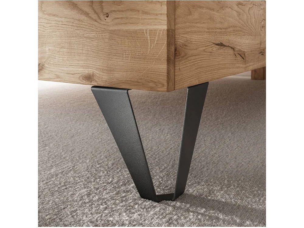 Doppelbetten Holzbett mit Fußgestell aus Metall im Industry und Loft Stil