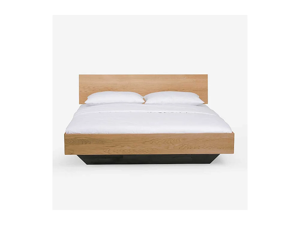 Bett aus Wildeiche Massivholz schwebend (dreiteilig)