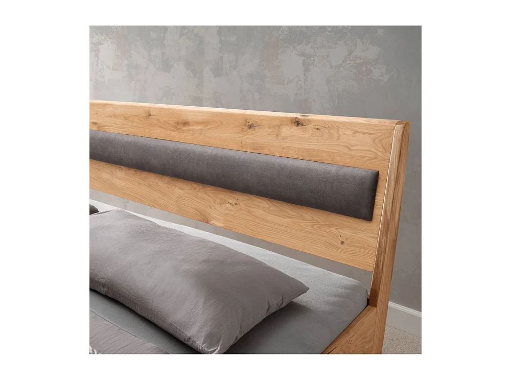 Doppelbett Massivholzbett Oberfläche geölt Kufengestell aus Holz