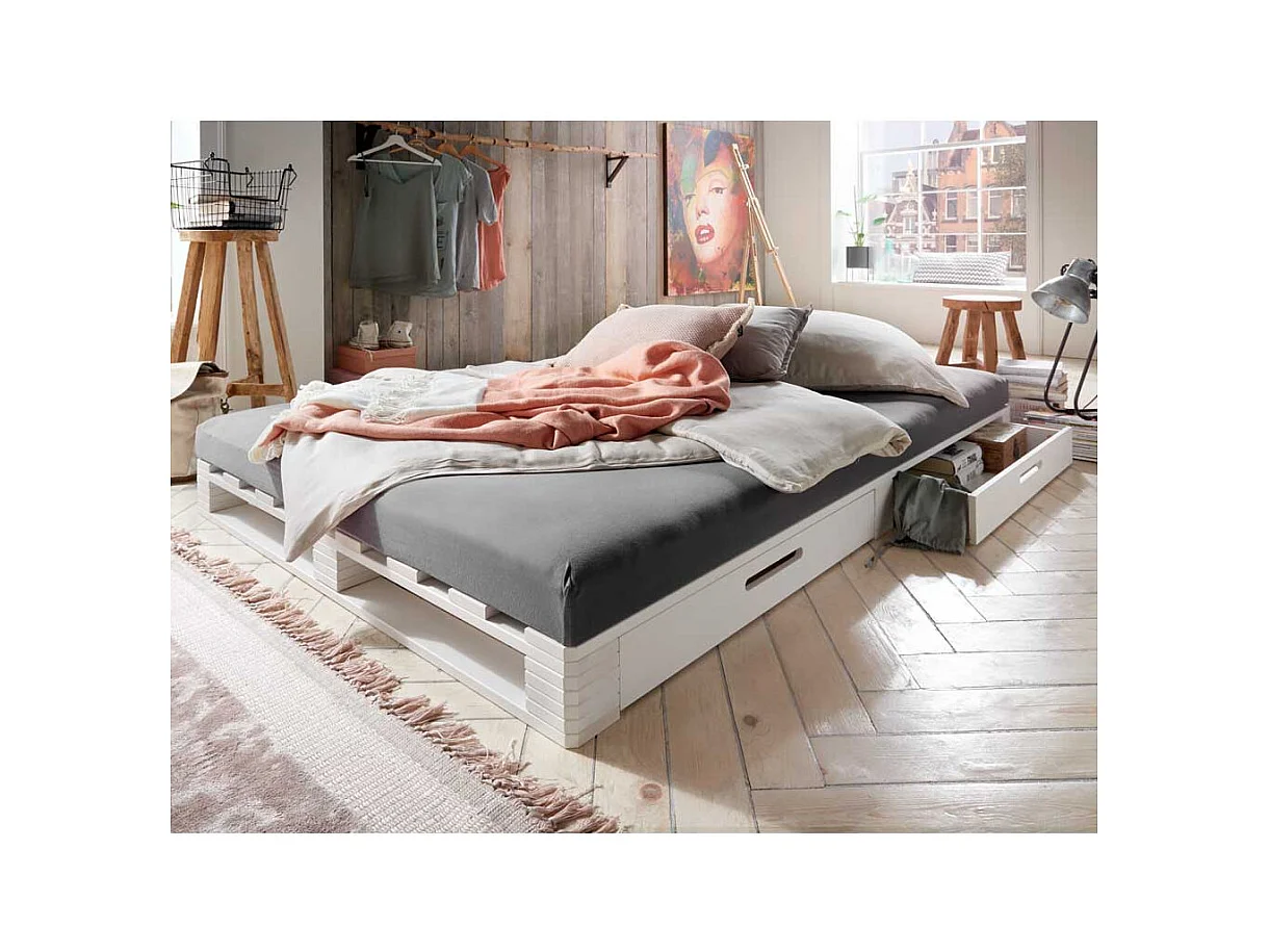Futonbett aus Kiefer Massivholz Paletten Weiß gewachst
