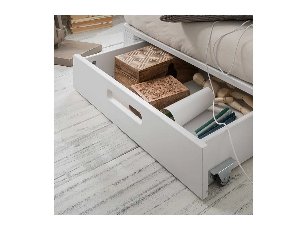 Futonbett aus Kiefer Massivholz Paletten Weiß gewachst