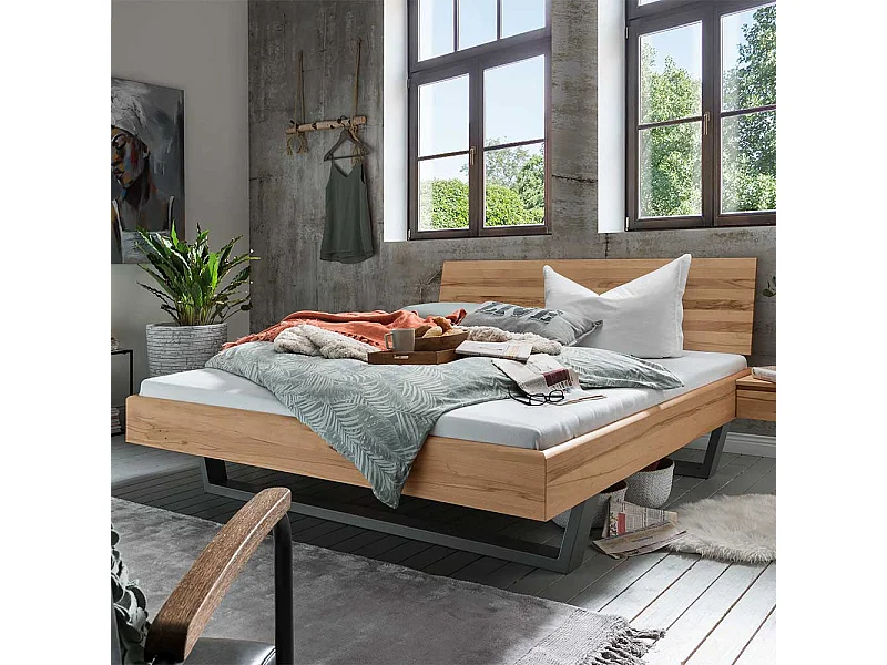 Kufenbett aus Kernbuche Massivholz Metall