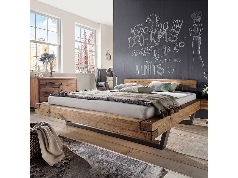 Bett in Schwebeoptik Wildeiche massiv