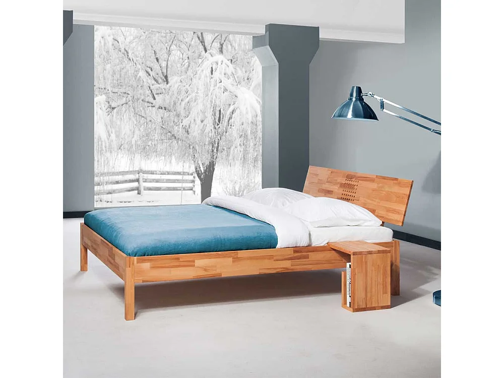 Doppelbett in Kernbuchefarben Anstecktische