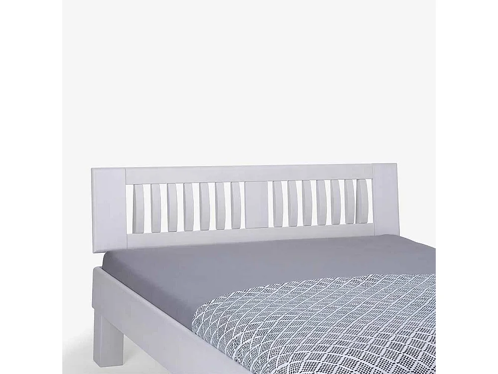 Massivholzbett in Weiß lackiert Buche