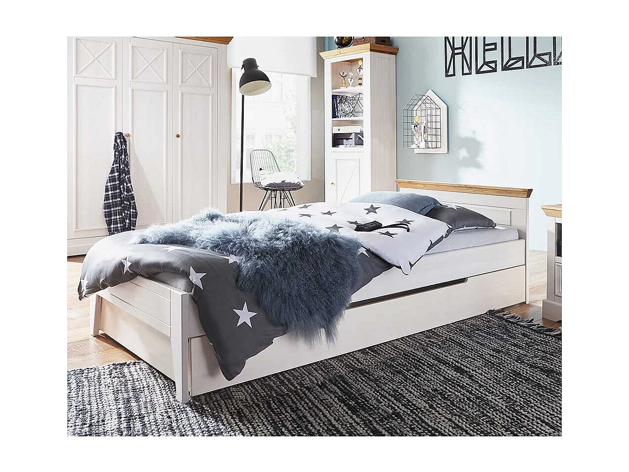 Bettgestell in Weiß und Eichefarben Kiefer Massivholz