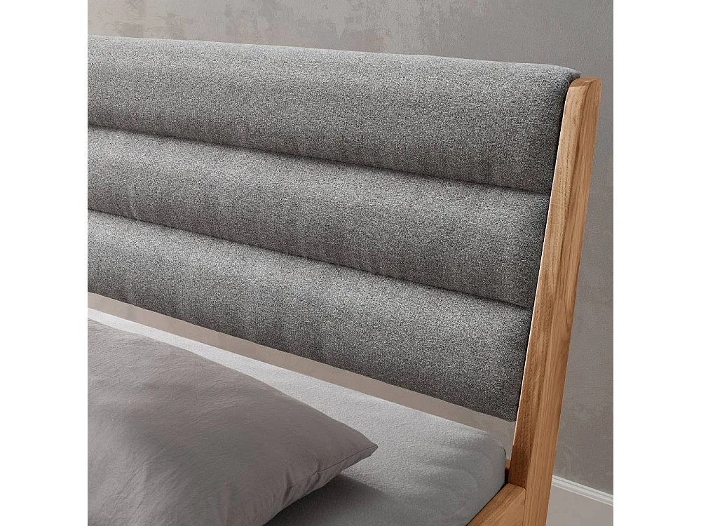 Hochwertiges Bett Holzbett in Wildeichefarben 90 cm Kopfteil