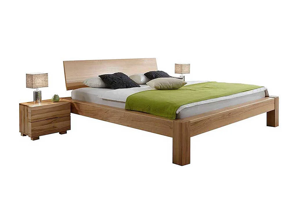 Ehebett aus Kernbuche Massivholz mit Nachtkommoden (dreiteilig)