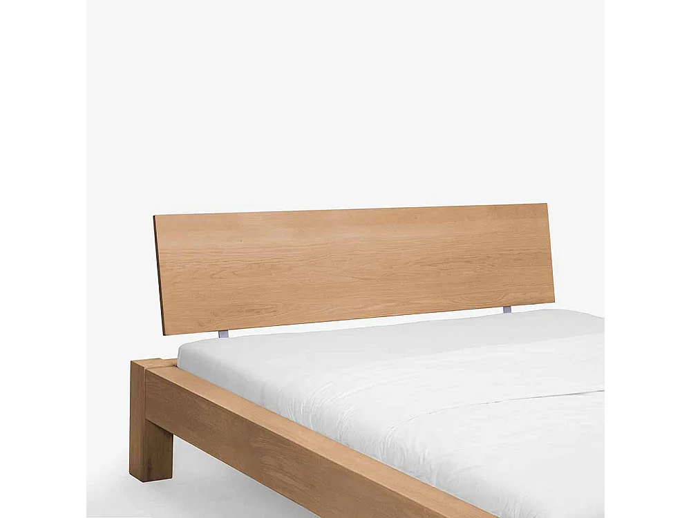 Singlebett aus Wildeiche massiv Honigfarben geölt